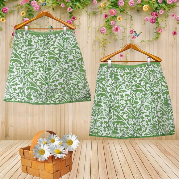 Old Navy Dresses & Skirts - Old Navy A-Line Floral Skirt Size 18